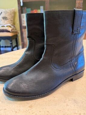 Frye Black Leather Mid-Calf Pull-On Ankle Boots NEVER WORN